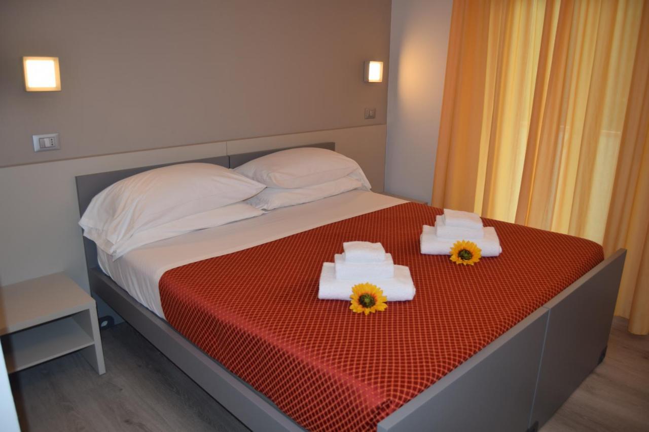 Orchidea Marina Aparthotel Tirrenia Eksteriør bilde