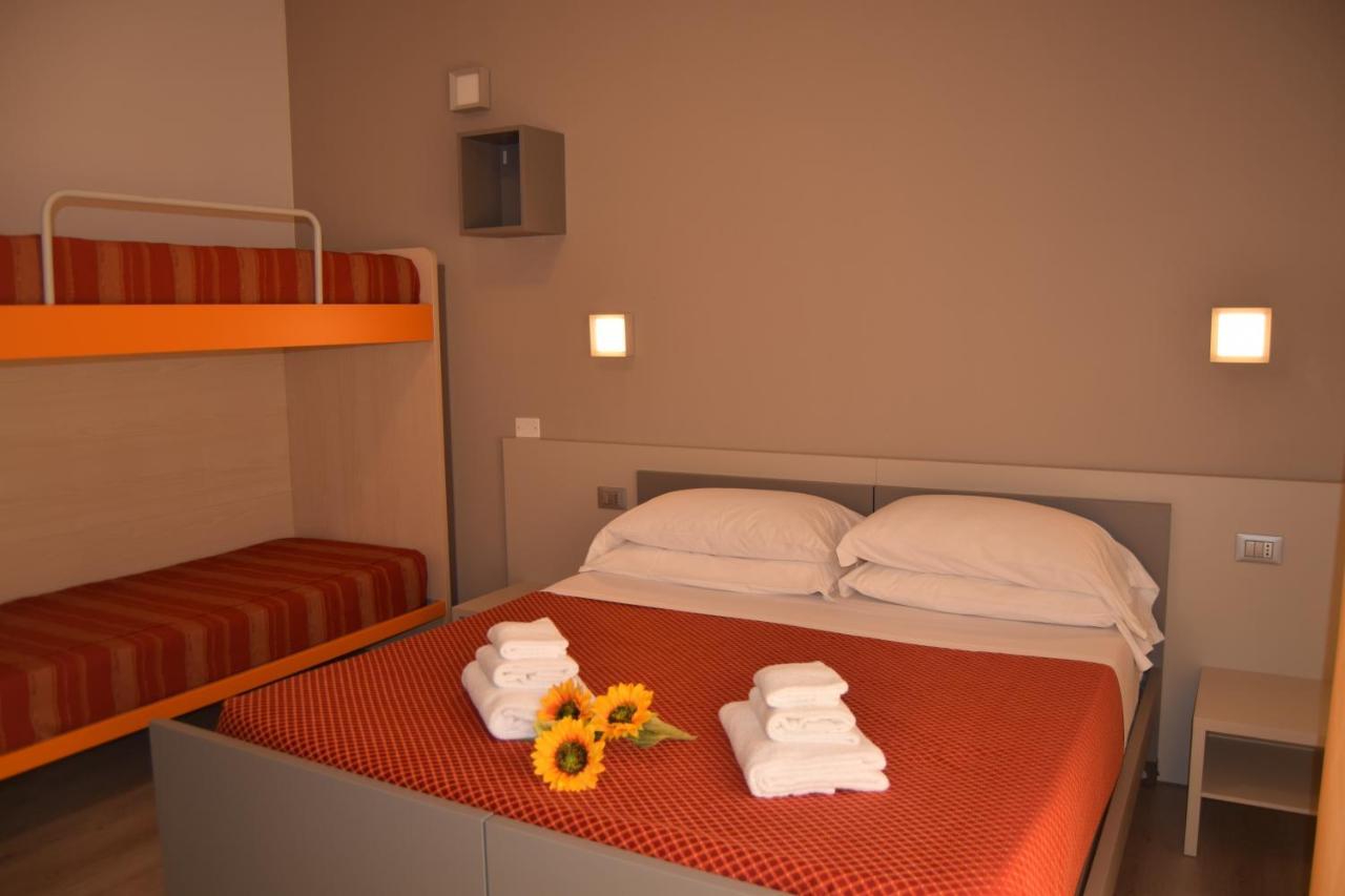 Orchidea Marina Aparthotel Tirrenia Eksteriør bilde
