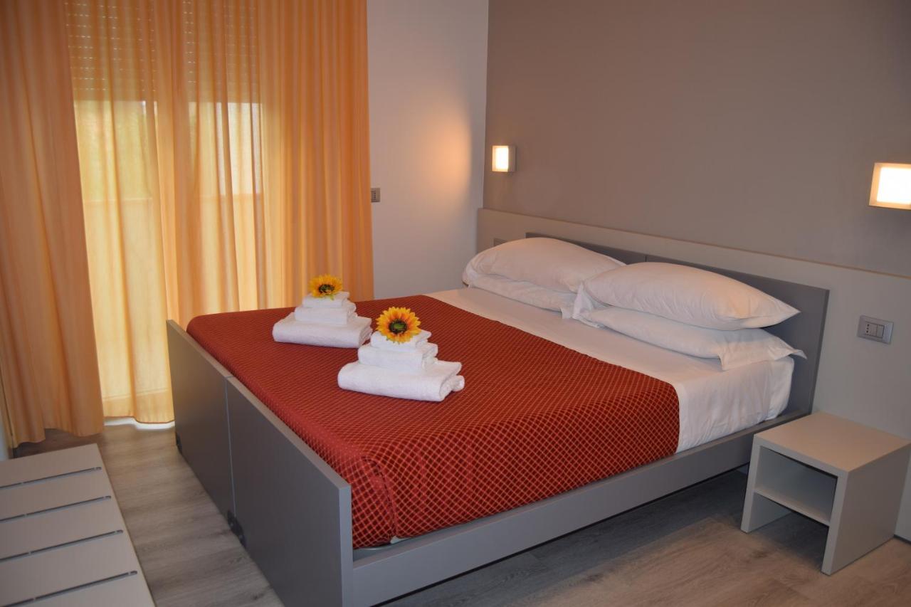 Orchidea Marina Aparthotel Tirrenia Eksteriør bilde