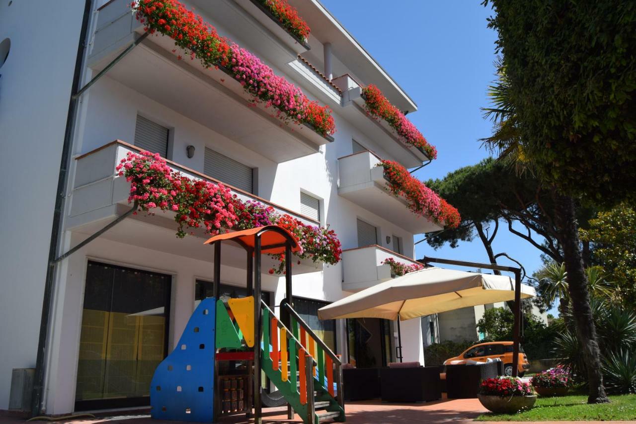 Orchidea Marina Aparthotel Tirrenia Eksteriør bilde